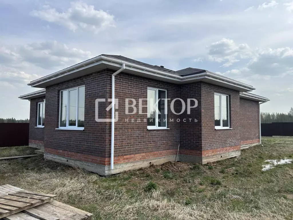 Дом в Ивановская область, Лежневский район, Сабиновское с/пос, с. ... - Фото 2