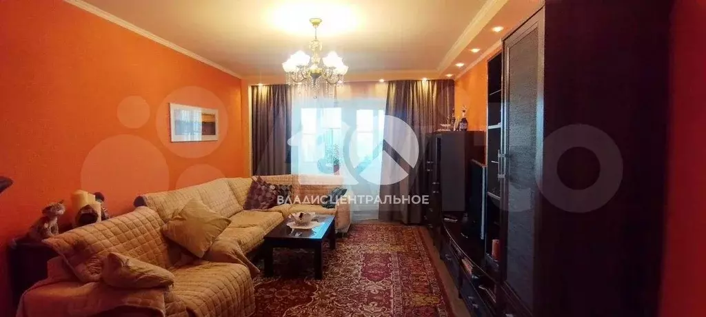 3-к. квартира, 70 м, 4/6 эт. - Фото 1