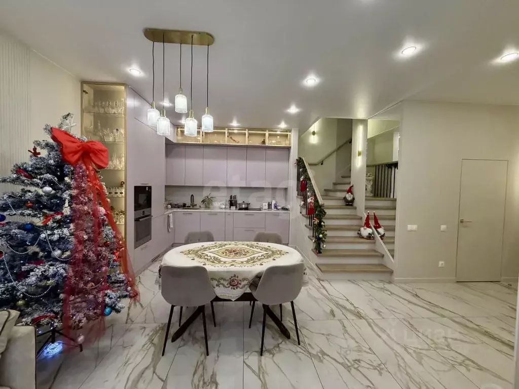 Таунхаус в Пермский край, Пермь Кировоградская ул., 150/5 (245 м) - Фото 1