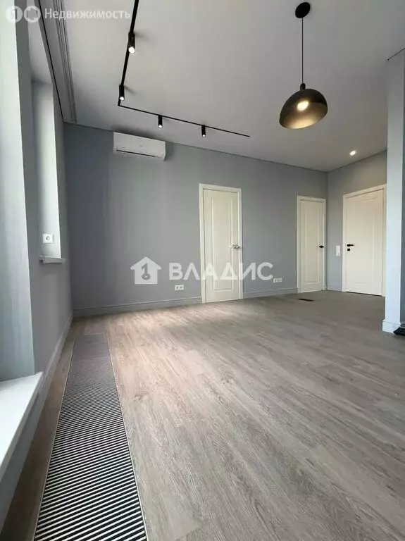 3-комнатная квартира: Москва, Новоостаповская улица, 20 (52.7 м) - Фото 1