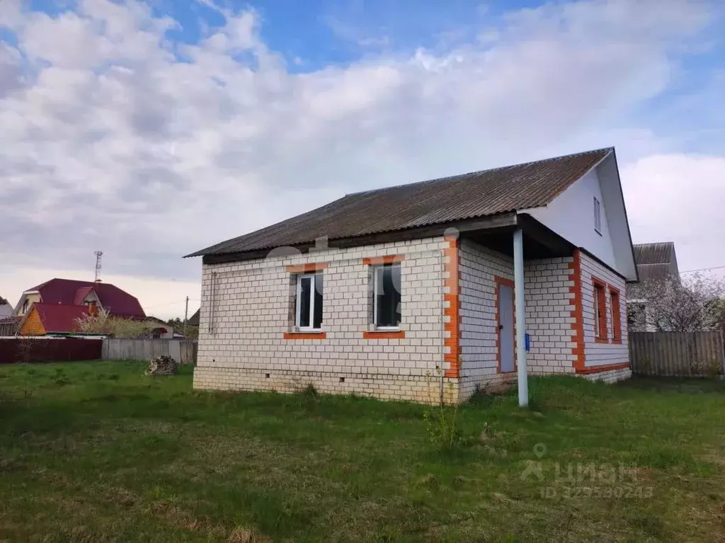Дом в Брянская область, Клинцовский район, Коржовоголубовское с/пос, ... - Фото 1
