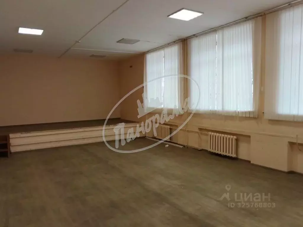 Помещение свободного назначения в Калужская область, Калуга ул. ... - Фото 1