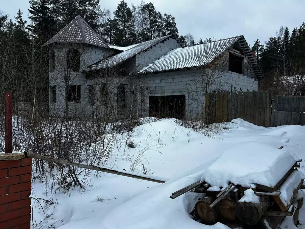 Коттедж в Свердловская область, Дегтярск Набережная ул., 18 (182 м) - Фото 0