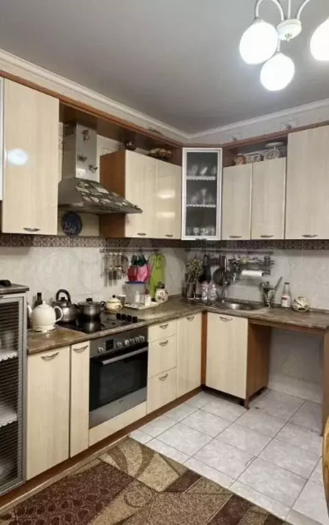 2-к. квартира, 77 м, 1/6 эт. - Фото 0