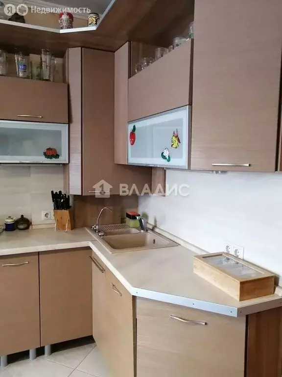 2-комнатная квартира: микрорайон Чкаловск, улица Горбунова, 3 (61.5 м) - Фото 2