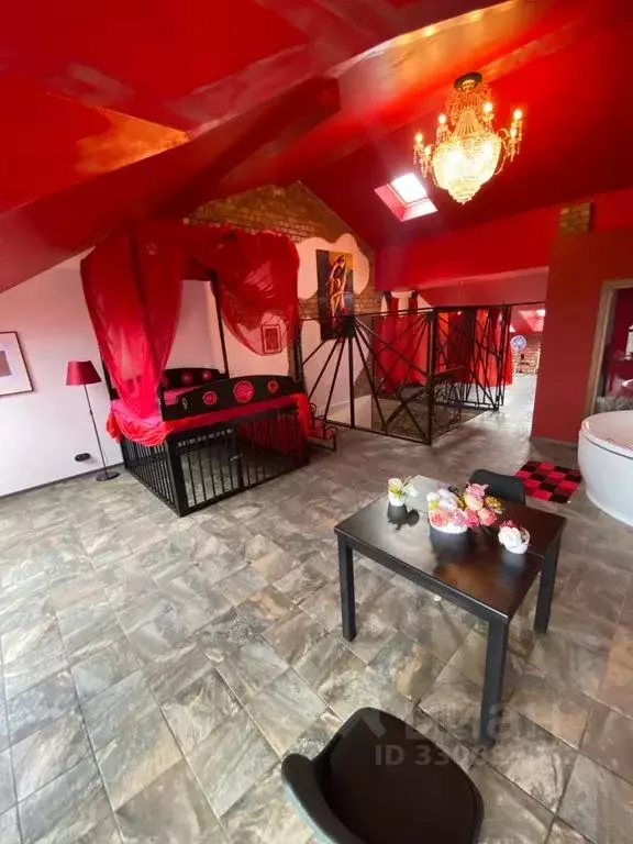 3-к кв. Псковская область, Псков Пароменская ул., 8А (180.0 м) - Фото 1