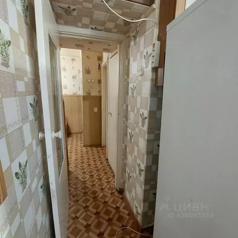 2-к кв. Вологодская область, Череповец ул. Ленина, 99А (40.9 м) - Фото 2