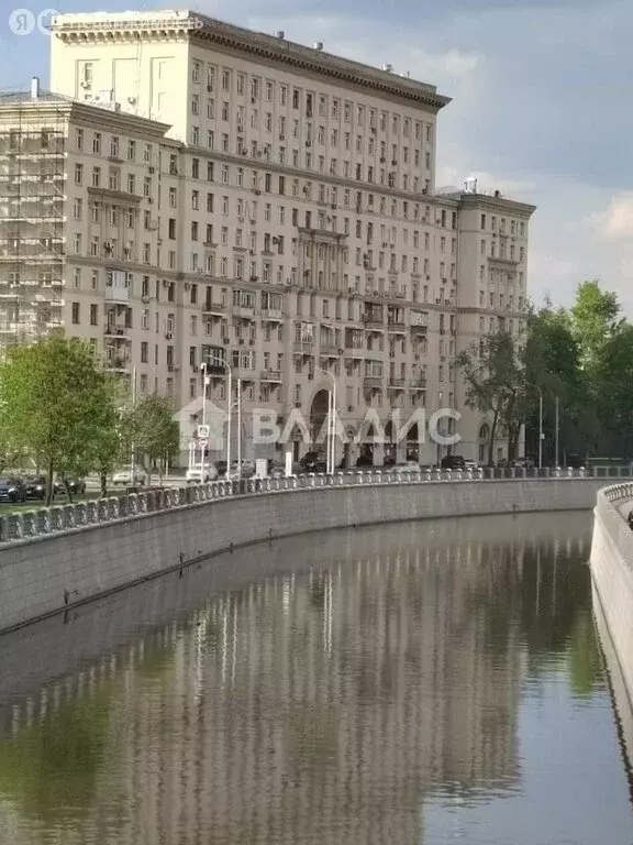 3-комнатная квартира: Москва, Большой Матросский переулок, 1 (80.4 м) - Фото 0