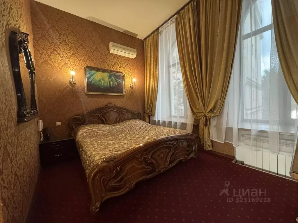 Комната Санкт-Петербург Каменноостровский просп., 24 (16.0 м) - Фото 1