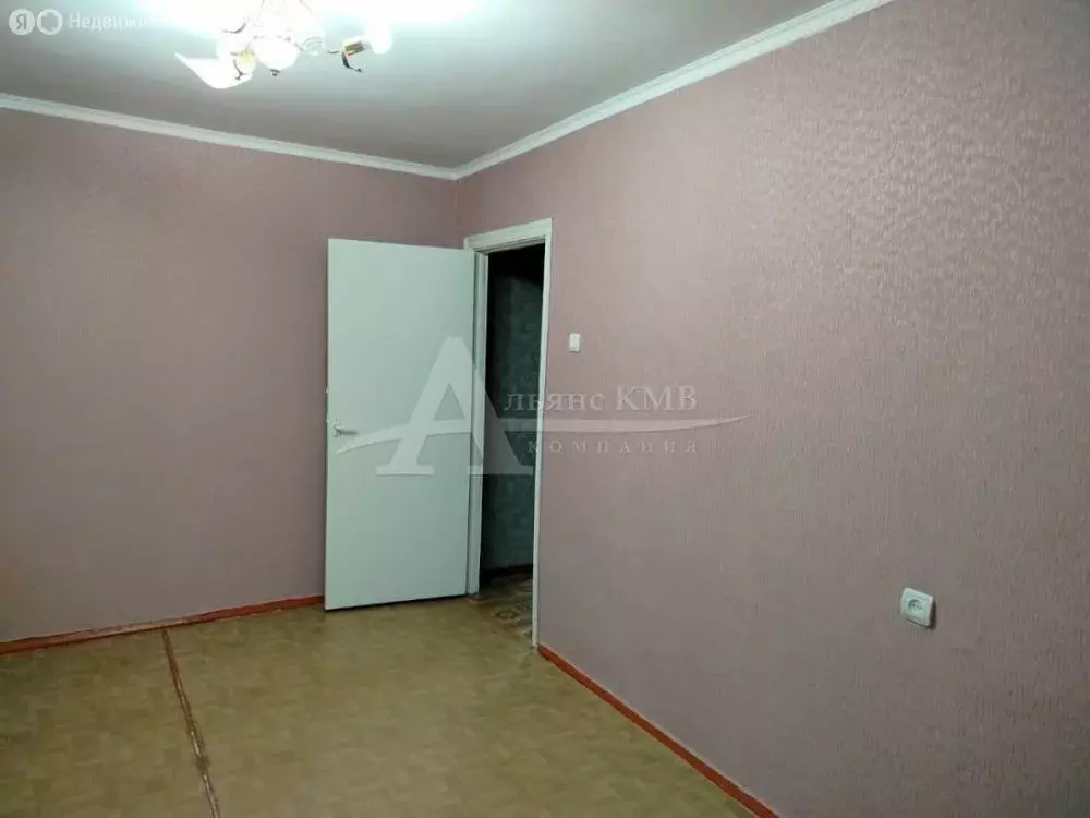 3-комнатная квартира: Георгиевск, улица Тронина, 4/1 (65 м) - Фото 0