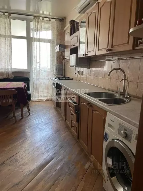 3-к кв. Курская область, Курск ул. Карла Маркса, 72к15 (89.4 м) - Фото 1
