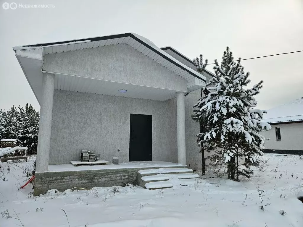 Дом в Свердловская область, Белоярский муниципальный округ, посёлок ... - Фото 0