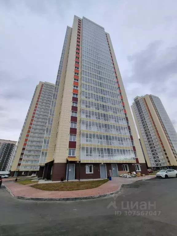 2-к кв. Красноярский край, Красноярск Караульная ул., 39/1 (65.0 м) - Фото 0