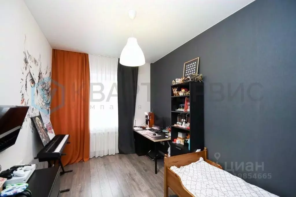 2-к кв. Омская область, Омск ул. Красный Путь, 143к3 (89.0 м) - Фото 0