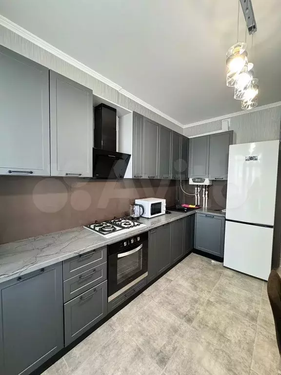2-к. квартира, 60 м, 6/10 эт. - Фото 0
