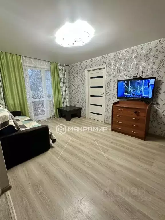 2-к кв. Кировская область, Киров ул. Защитников Отечества, 150 (45.0 ... - Фото 1