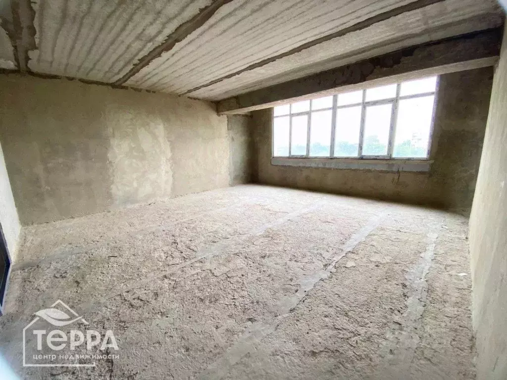 Свободной планировки кв. Крым, Евпатория ул. Толстого, 38 (82.1 м) - Фото 0