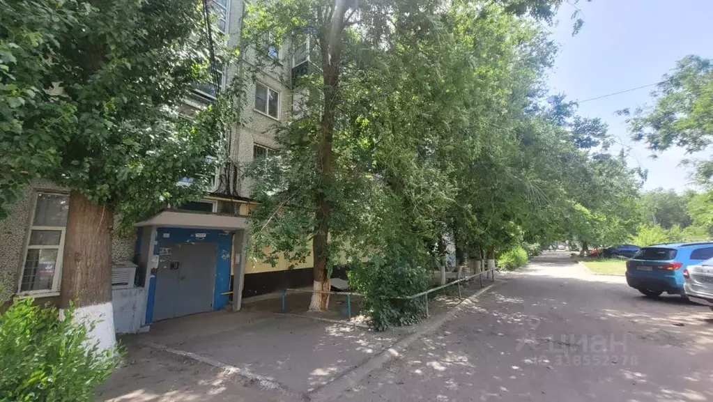 2-к кв. Волгоградская область, Светлый Яр рп, 1-й мкр 10 (44.5 м) - Фото 0