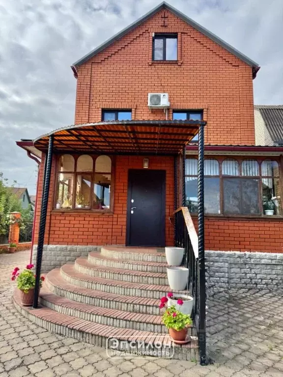 Дом в Курская область, Курск Октябрьская ул. (229 м) - Фото 0