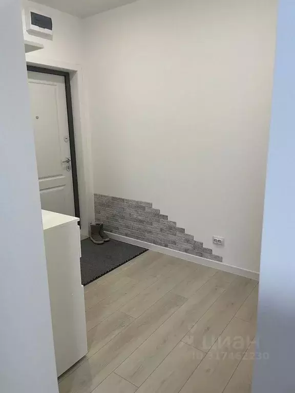 Студия Тюменская область, Тюмень Дамбовская ул., 27к1 (33.8 м) - Фото 2