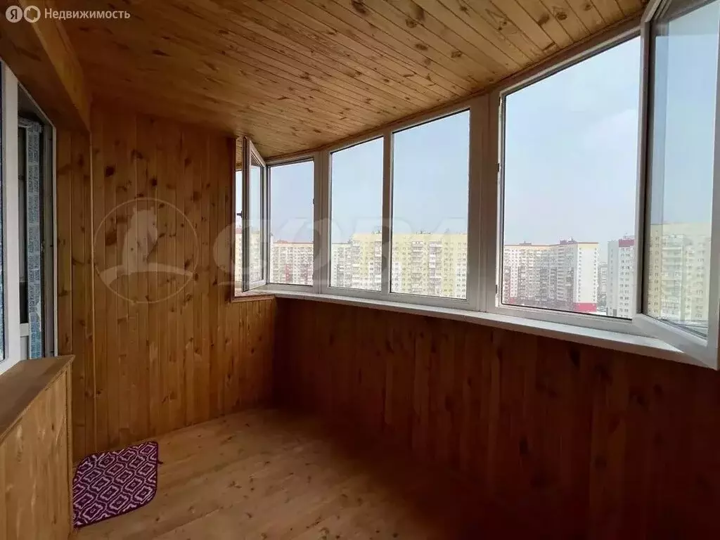 1-комнатная квартира: Тюмень, улица Василия Гольцова, 2к3 (42.3 м) - Фото 0