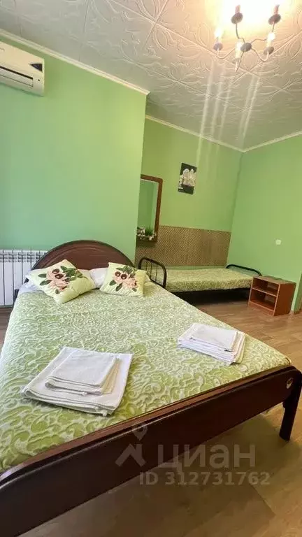 Комната Краснодарский край, Геленджик ул. Череватенко, 10 - Фото 1