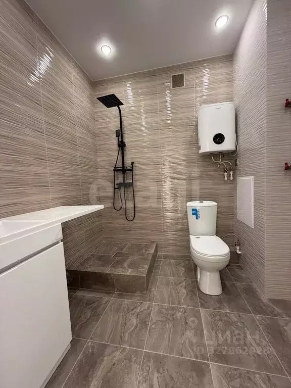 Студия Амурская область, Белогорск ул. Кирова, 193 (45.4 м) - Фото 1