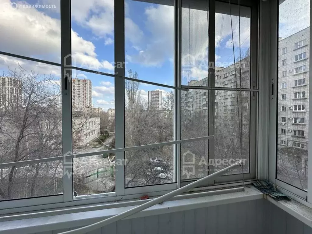 2-комнатная квартира: Волгоград, посёлок Ангарский, улица ... - Фото 1