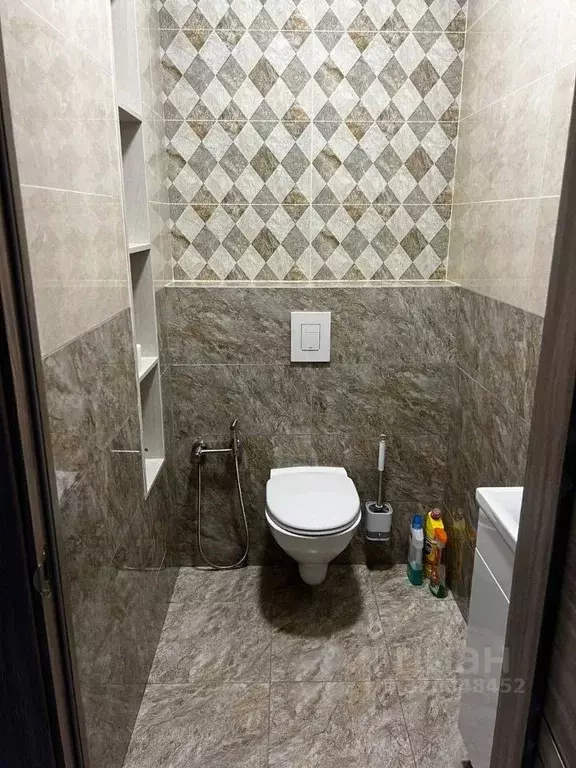 2-к кв. Крым, Симферополь ул. 51-й Армии, 124 (65.0 м) - Фото 2