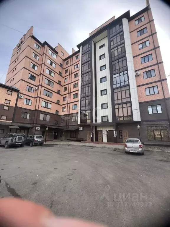 2-к кв. Ингушетия, Карабулак ул. Джабагиева (71.0 м) - Фото 0