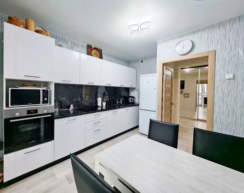 3-к кв. Красноярский край, Красноярск ул. Елены Стасовой, 50Д (76.7 м) - Фото 1