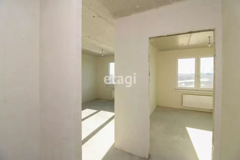 1-к кв. Тюменская область, Тюмень ул. Лесопарковая, 1к1 (38.03 м) - Фото 0