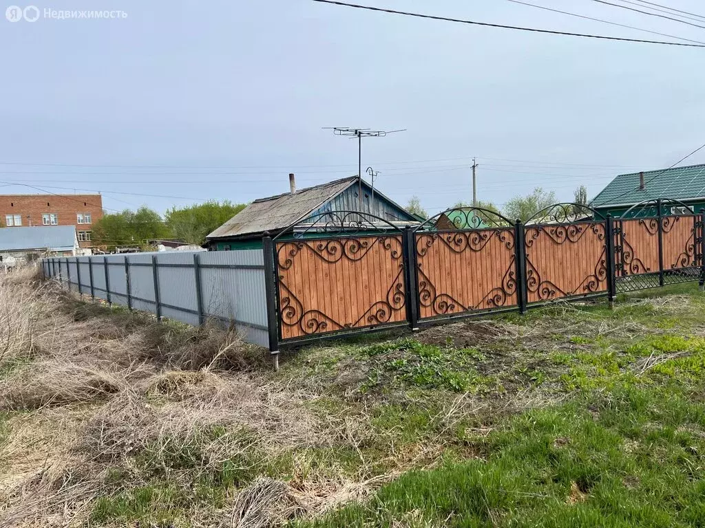 Дом в Омская область, рабочий посёлок Павлоградка (33 м) - Фото 1