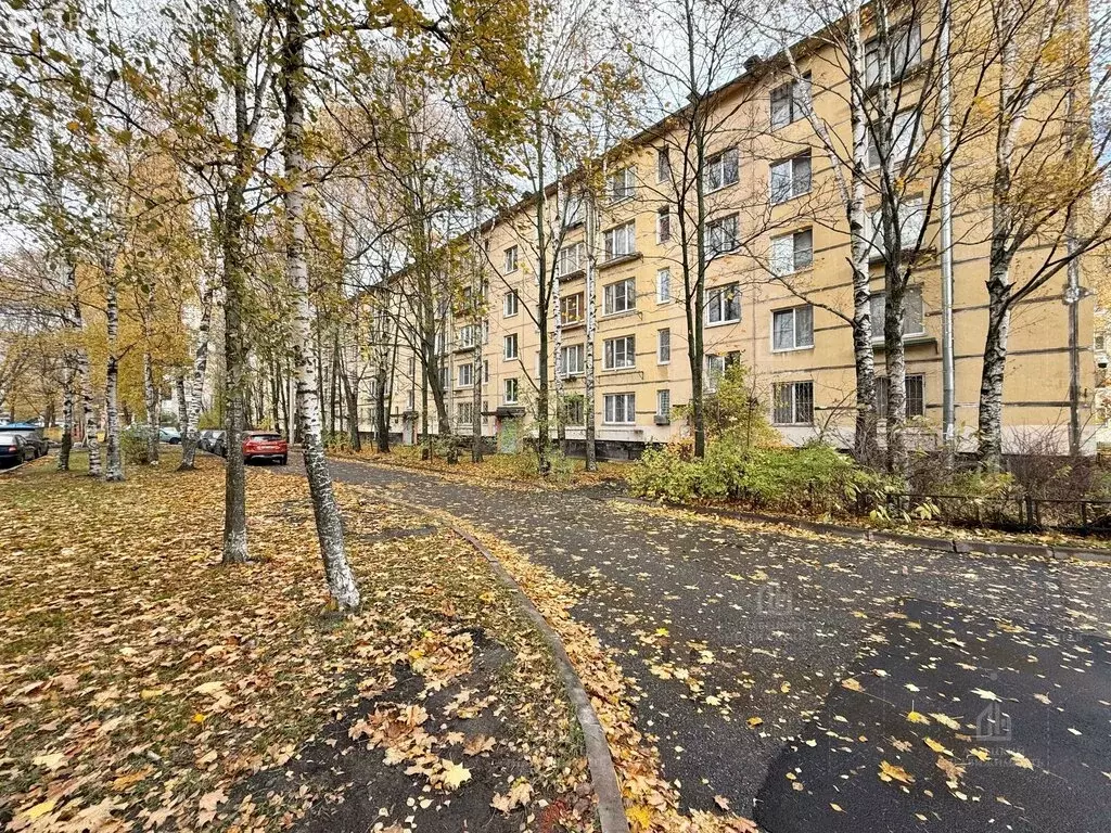 4-комнатная квартира: Колпино, улица Танкистов, 6 (49 м) - Фото 0