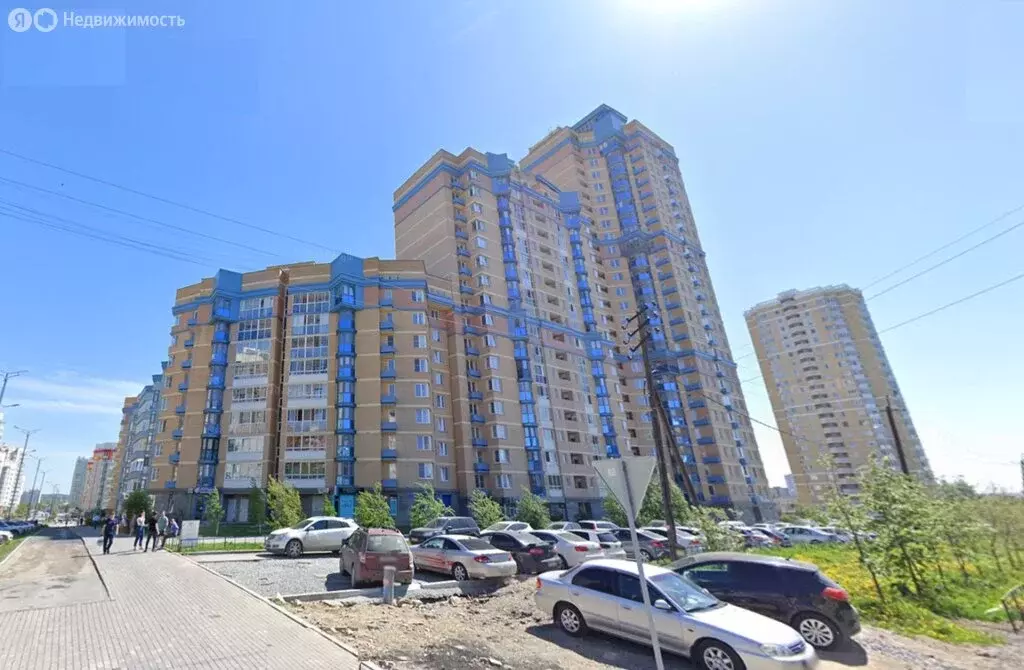 2-комнатная квартира: Екатеринбург, улица Циолковского, 27 (69.8 м) - Фото 0