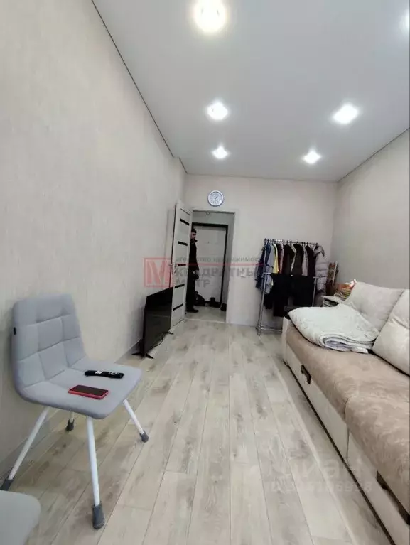 1-к кв. Белгородская область, Старый Оскол Макаренко мкр, 41А (38.0 м) - Фото 2