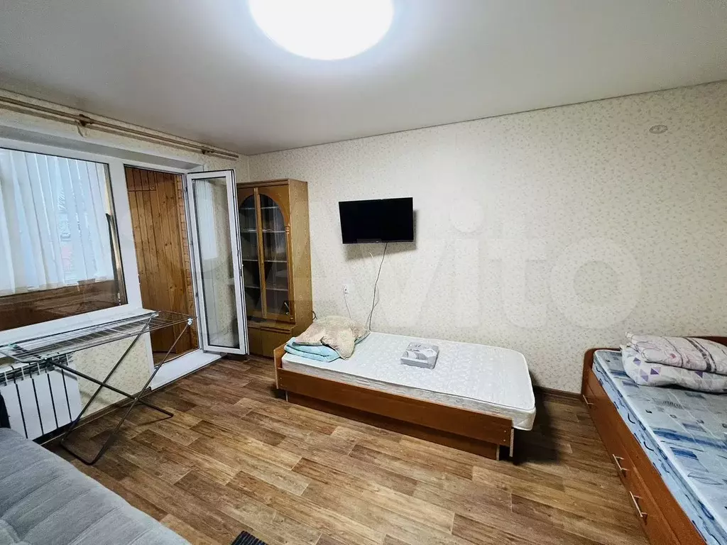 2-к. квартира, 55 м, 1/9 эт. - Фото 0