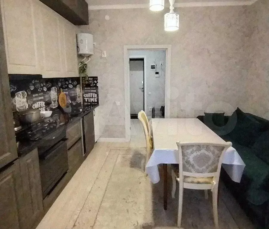 1-к. квартира, 39 м, 1/11 эт. - Фото 0