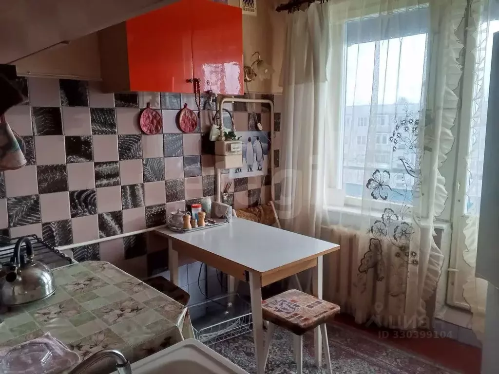 2-к кв. Псковская область, Остров ул. Апакидзе, 6 (48.5 м) - Фото 1