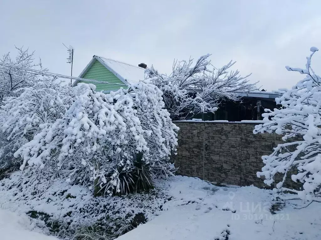 Дом в Адыгея, Майкопский район, Абадзехская ст-ца Крестьянская ул., ... - Фото 1