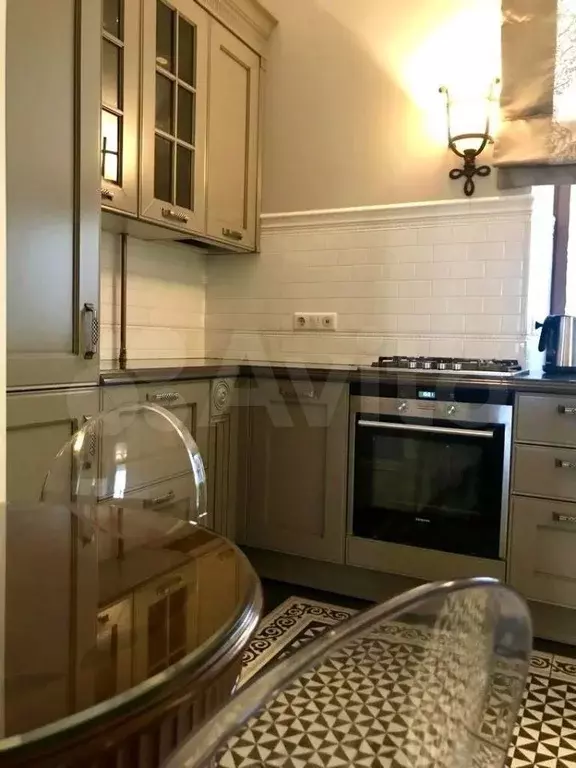 2-к. квартира, 58 м, 1/3 эт. - Фото 1