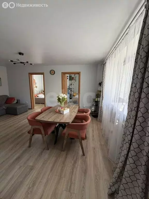 3-комнатная квартира: Улан-Удэ, бульвар Карла Маркса, 27 (63.1 м) - Фото 1