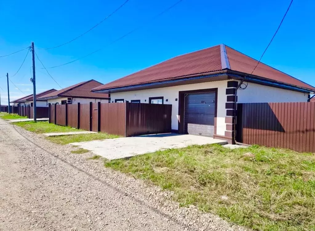 Дом в Иркутская область, Иркутский муниципальный округ, с. Хомутово, ... - Фото 1