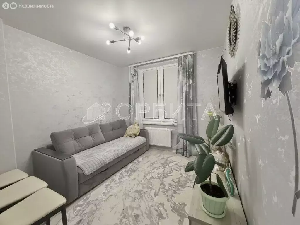 Квартира-студия: Тюмень, улица Тимофея Чаркова, 79 (25 м) - Фото 2