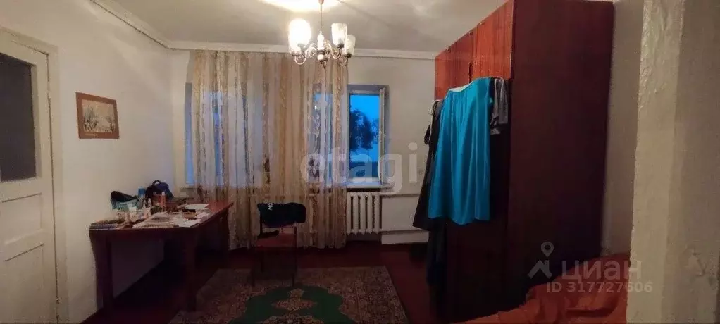 Дом в Крым, Красногвардейский район, Октябрьское пгт ул. Тельмана (88 ... - Фото 1