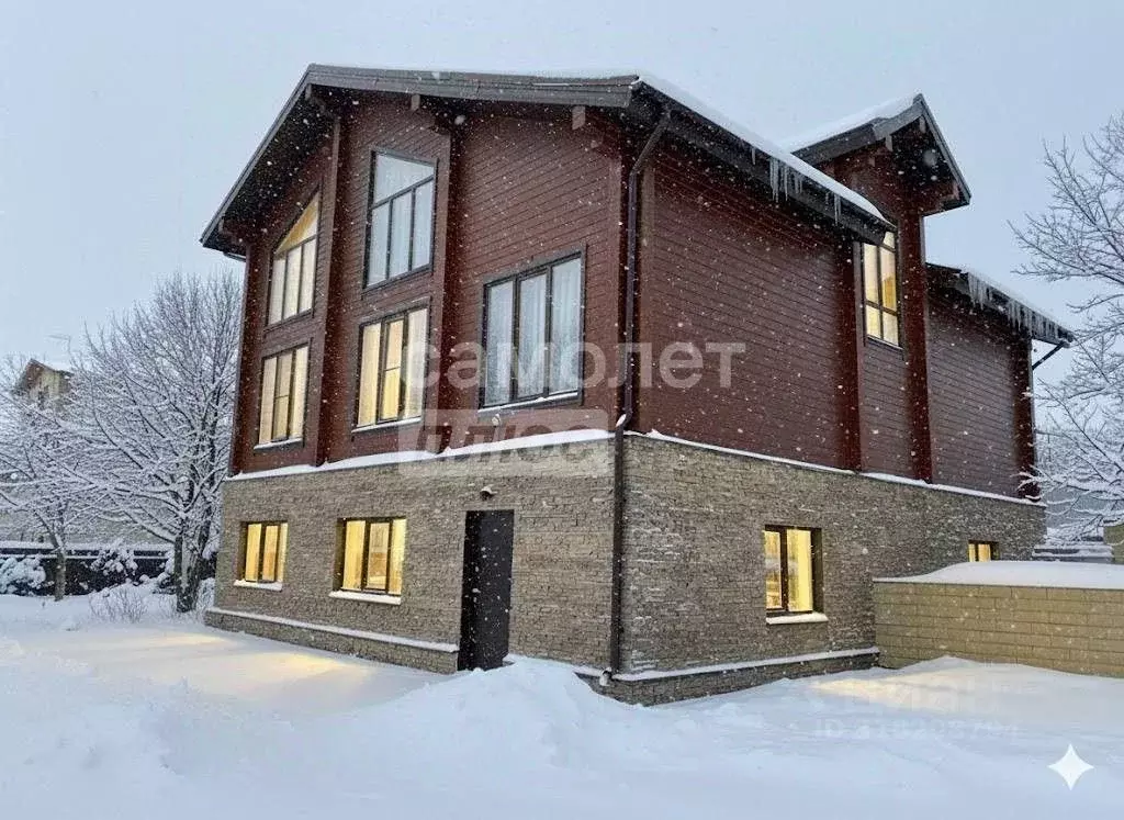 Коттедж в Челябинская область, Сосновский район, с. Полетаево I-е  ... - Фото 1