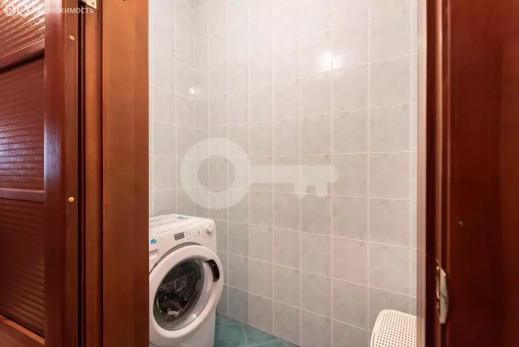 2-комнатная квартира: Казань, улица Сулеймановой, 3 (106.2 м) - Фото 0