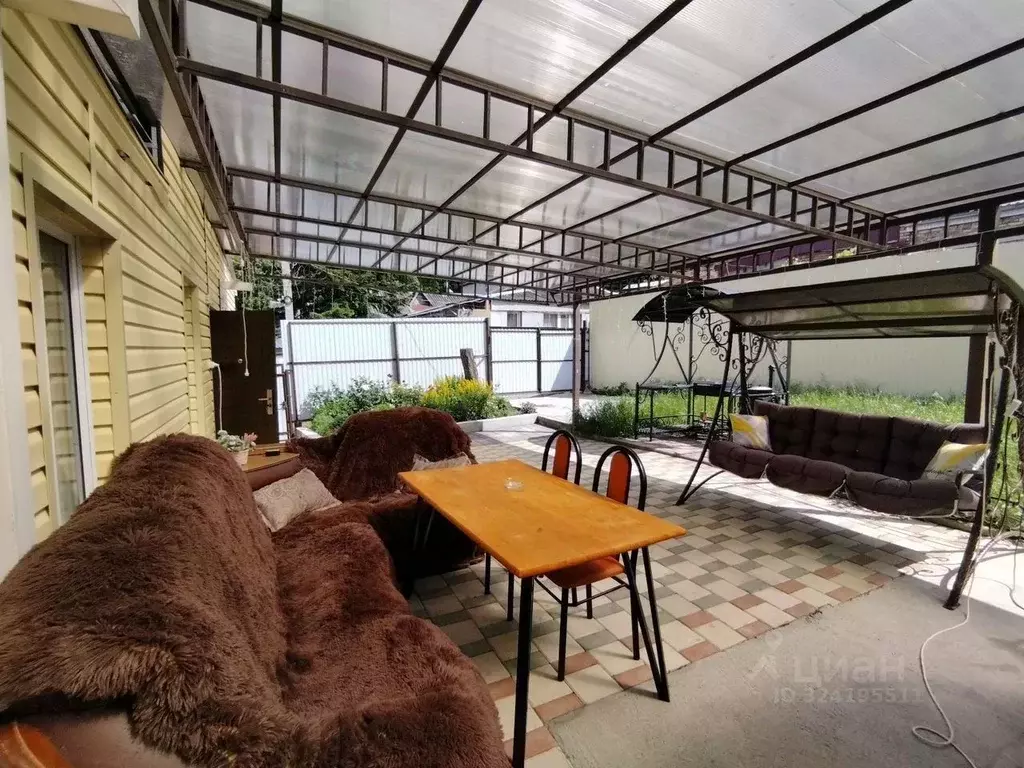 Дом в Ставропольский край, Железноводск Медовая ул., 3А (2 м) - Фото 1