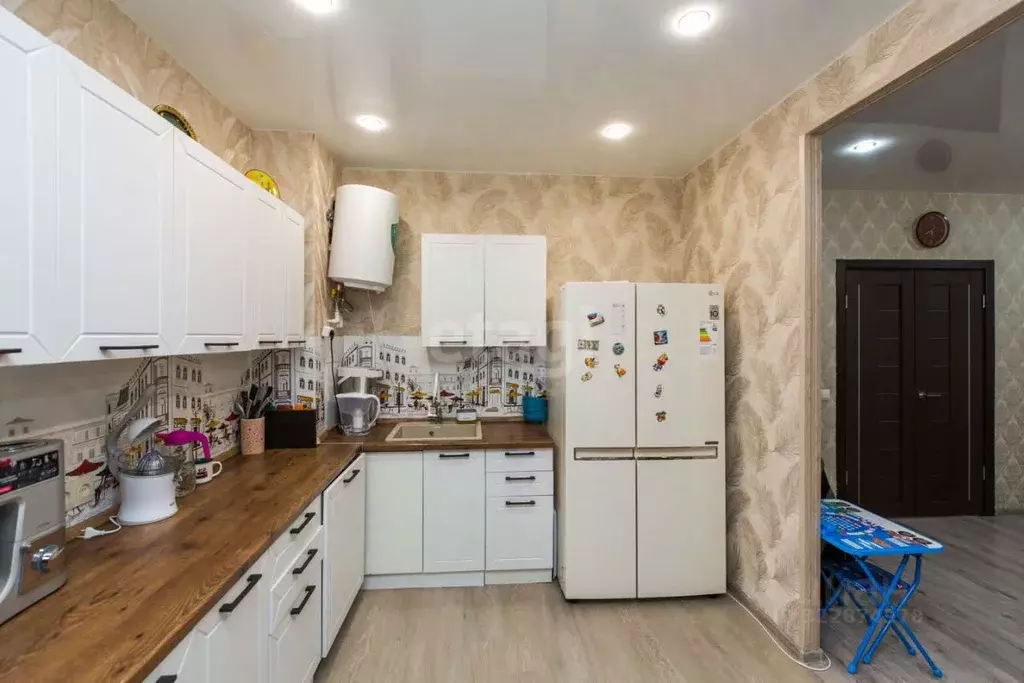 3-к кв. Ханты-Мансийский АО, Сургут ул. Лермонтова, 3 (77.3 м) - Фото 0