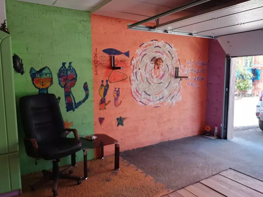 Гараж в Краснодарский край, Темрюк ул. Карла Либкнехта, 4 (24 м) - Фото 1